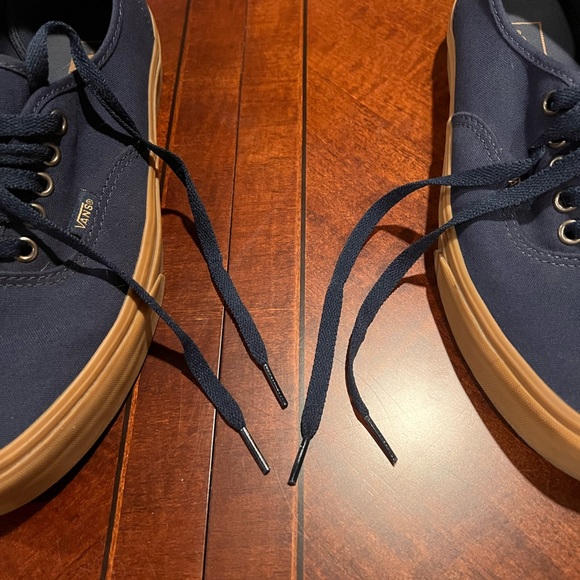 Men’s Classic Vans - Picture 12 of 13